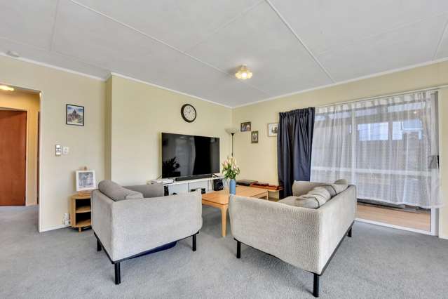 3-12 Vosper Street Toi Toi_1