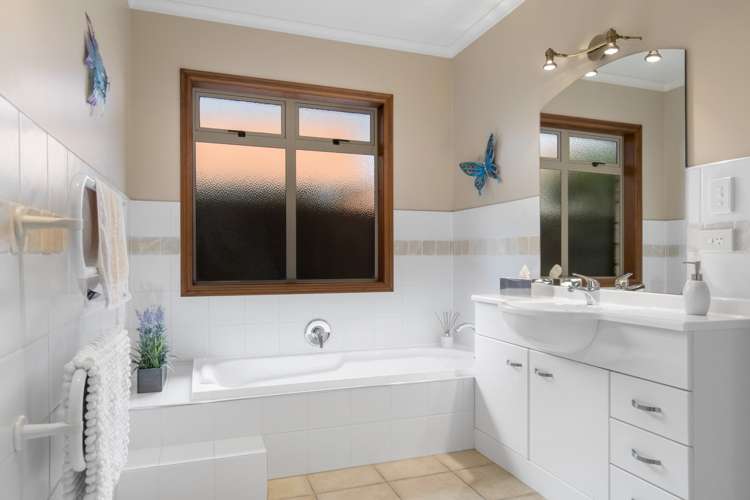 22 Honeysuckle Lane Ohauiti_17