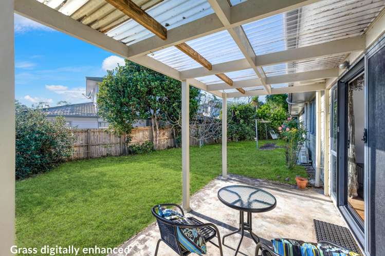 2/9 Bernie Edwards Place Botany Downs_14