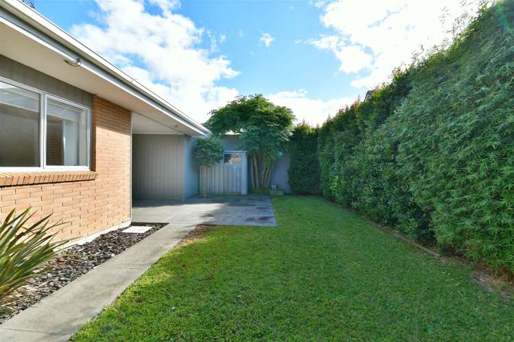 2/1 Pine Road Orewa_3