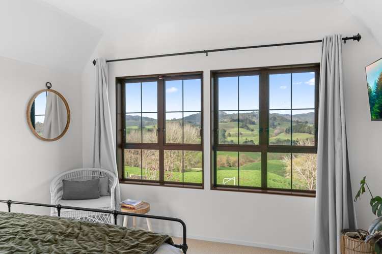 792 Golden Stairs Road Maungaturoto_9
