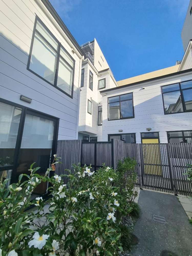 8/5 Ebor Street Te Aro_16