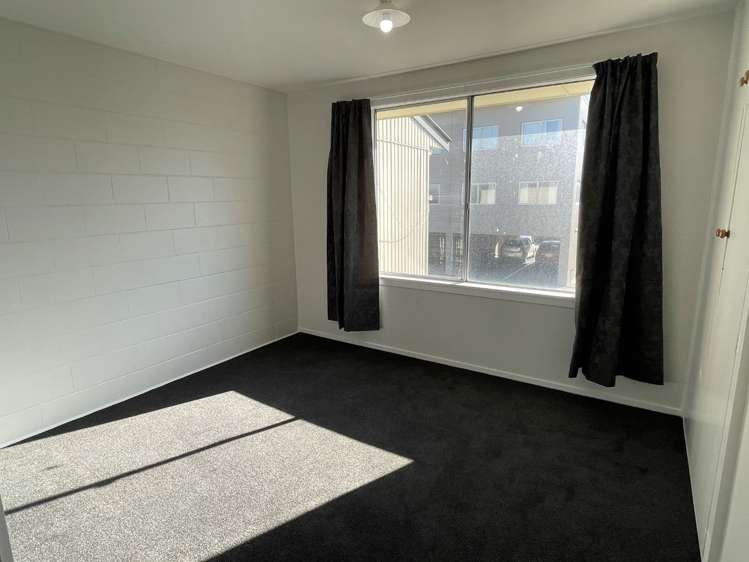 6/21 Olliviers Road Phillipstown_5