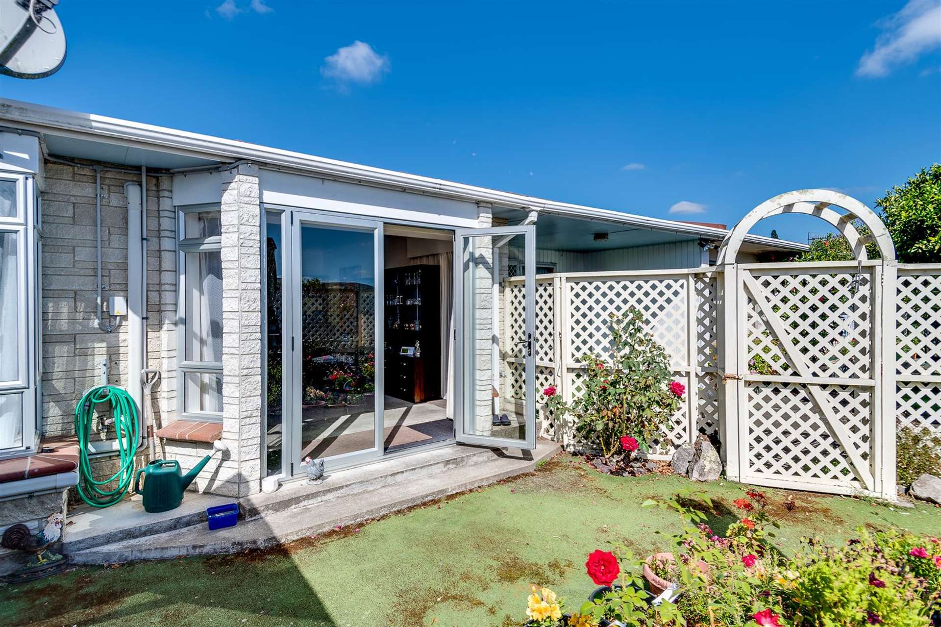 2/15 Bedford Terrace Waipukurau and Surrounds_0