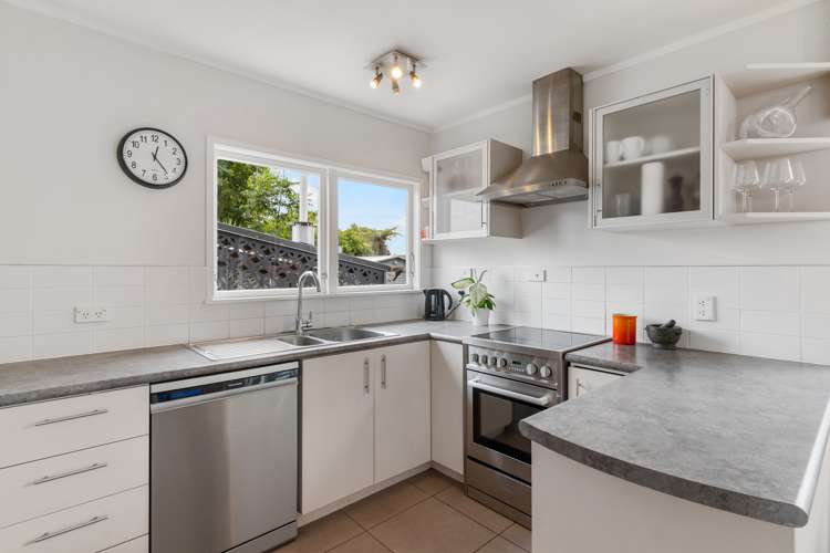 1/170 Clevedon Road Papakura_7