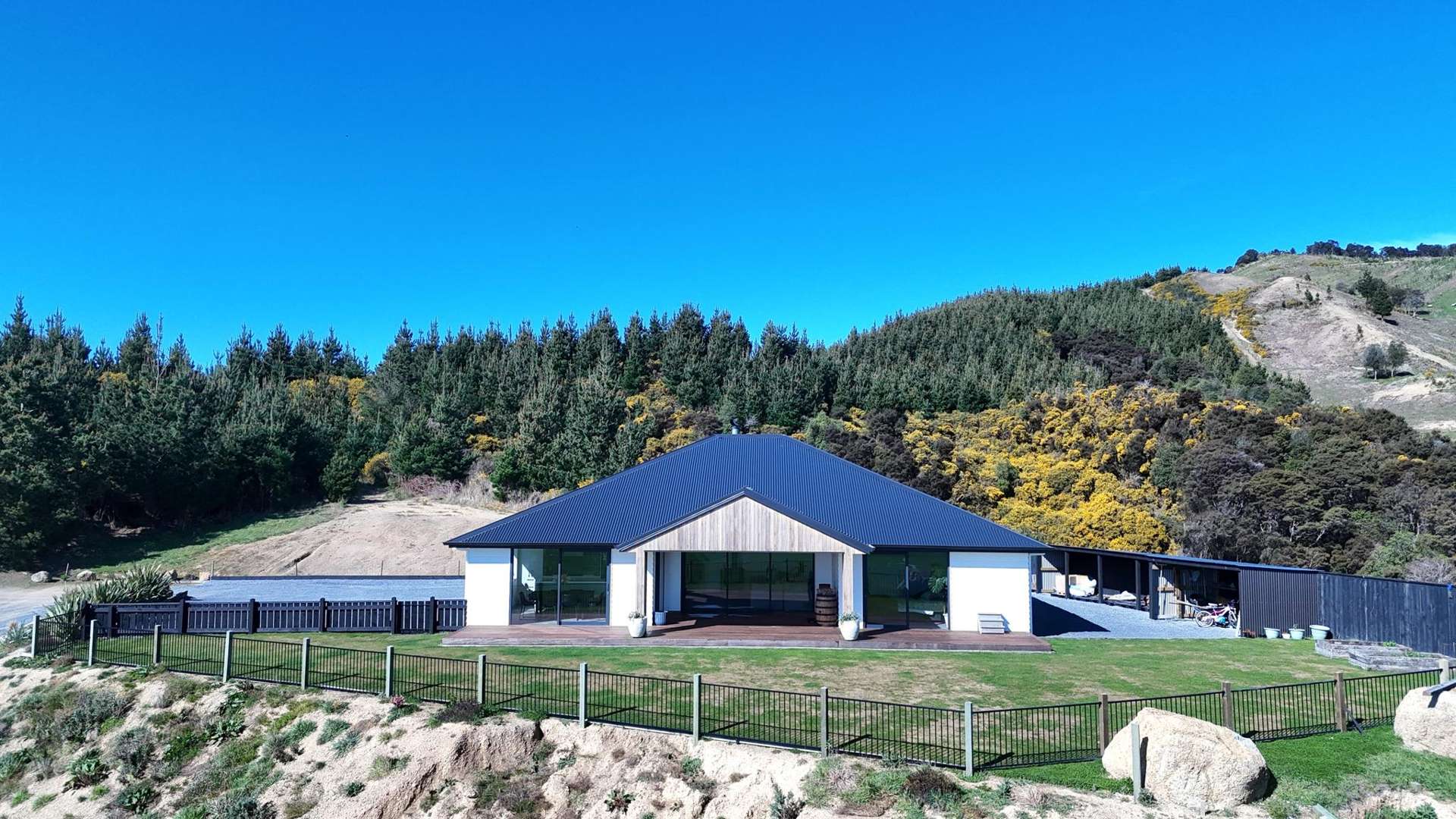 6 Salcombe Street Kaitangata_0