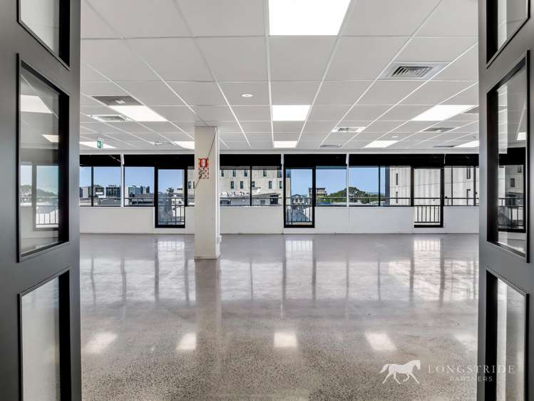 5/100 Carlton Gore Road Newmarket_5