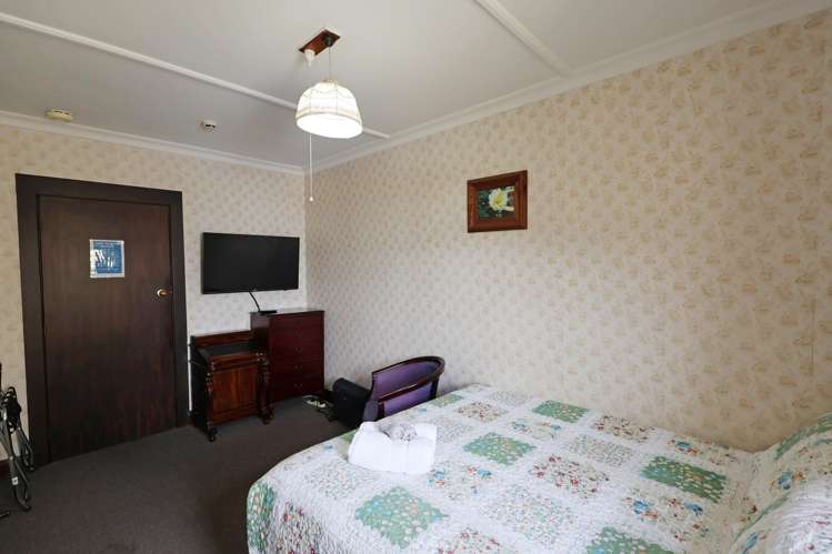 40 Gore Street + 41 Barrow Street Bluff_29