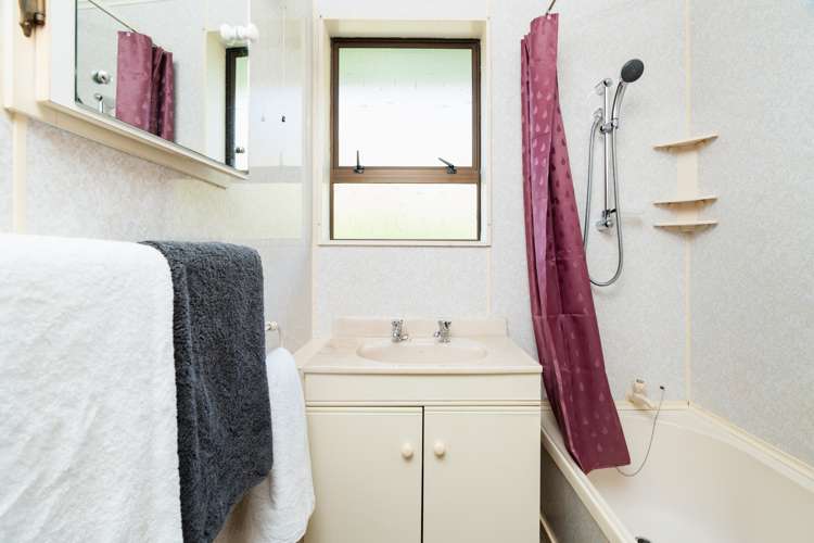 16 Allen Road Green Island_15