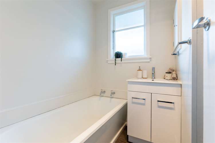 391 Yaldhurst Road Russley_11