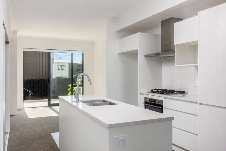 4/1 Scott Road Hobsonville_3