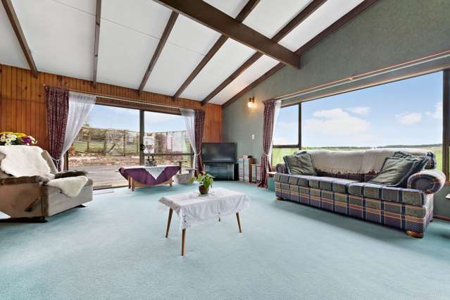 76 Logan Road Pukekawa_1