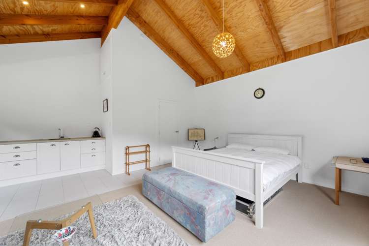 28 Lady Cobham Grove Anakiwa and Surrounds_22