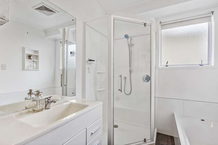 113 Solar Road Glen Eden_12