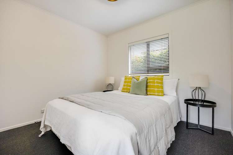 65 Kiwi Esplanade Mangere Bridge_19