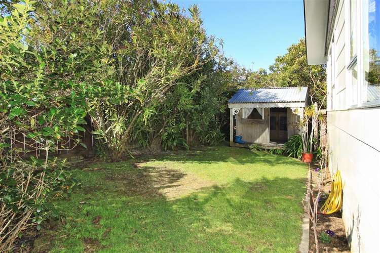 24 Tweed Road Papakowhai_17