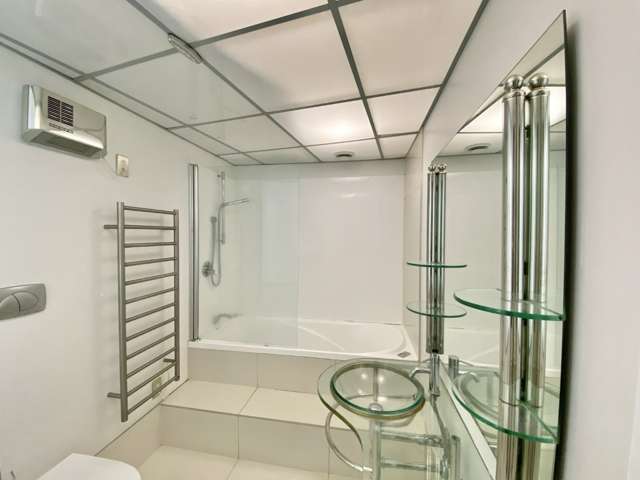 105/72-78 Tory Street 2185_3