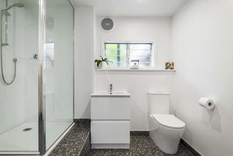 105 Kia Ora Road Beach Haven_18