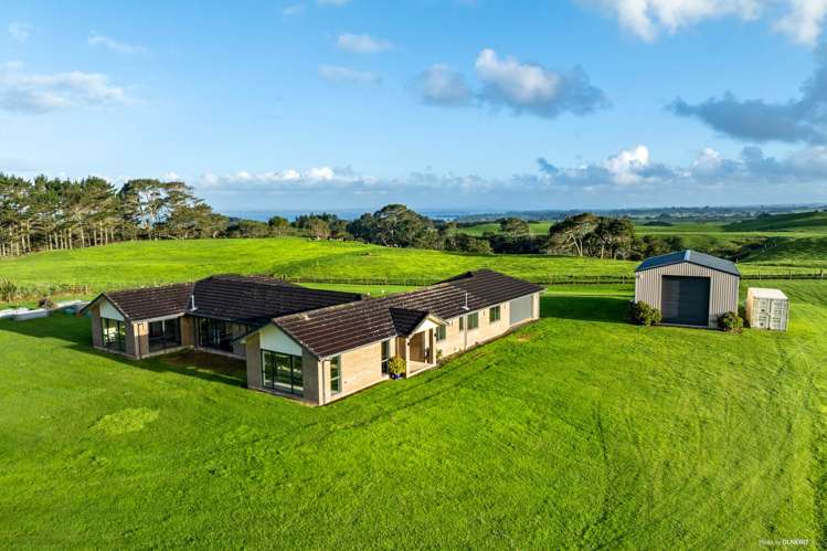 184 Grahams Beach Road Awhitu_19