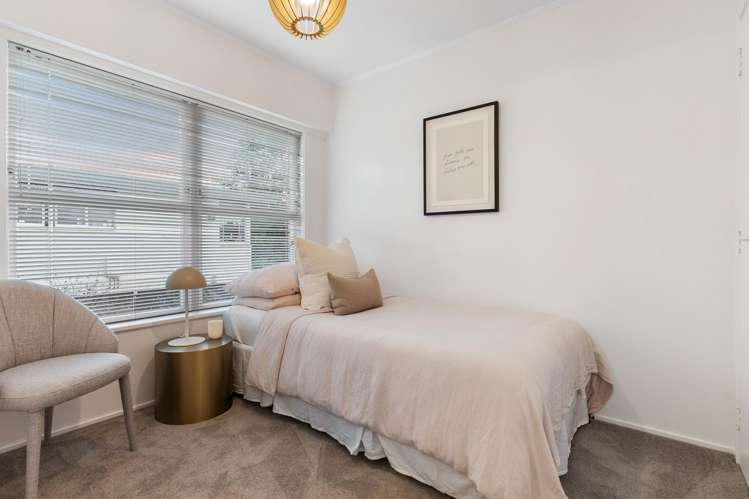 1/42 Girrahween Drive Totara Vale_8