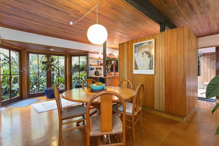 11 Arama Avenue Titirangi_4