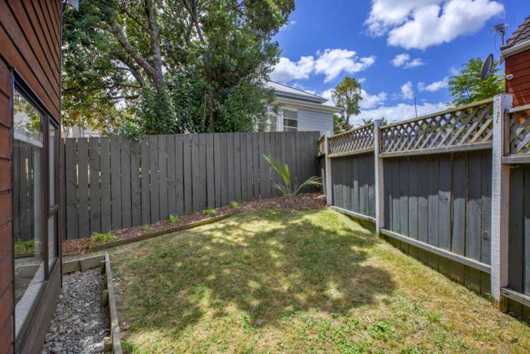 2/89 Blockhouse Bay Road Avondale_17
