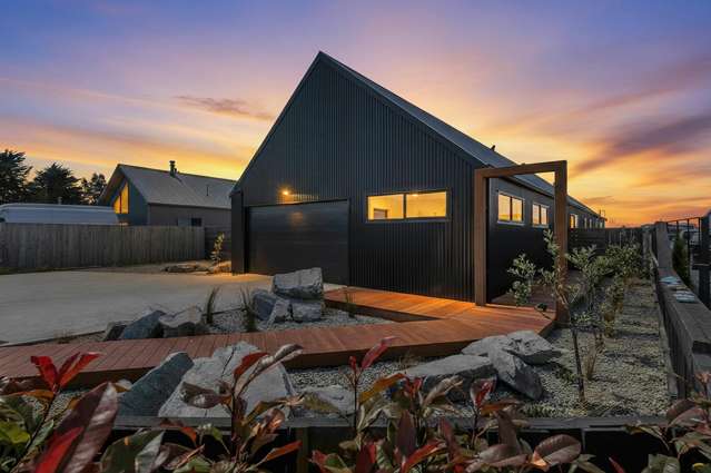 Contemporary + Outdoor Living Fusion