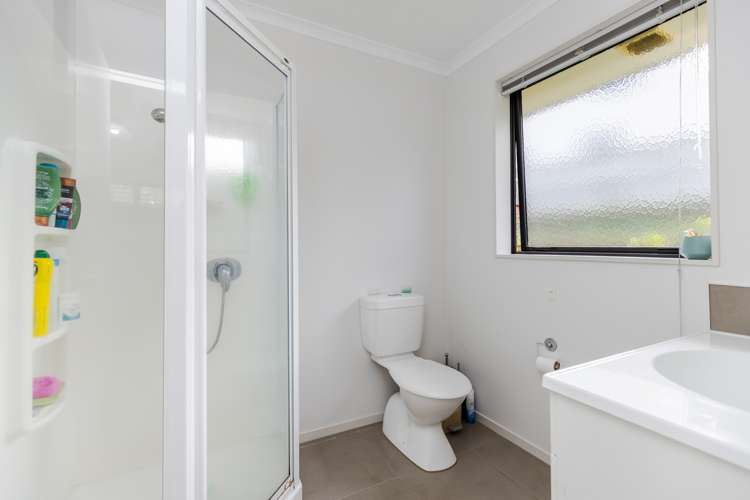 66 Farnborough Drive Grandview Heights_11