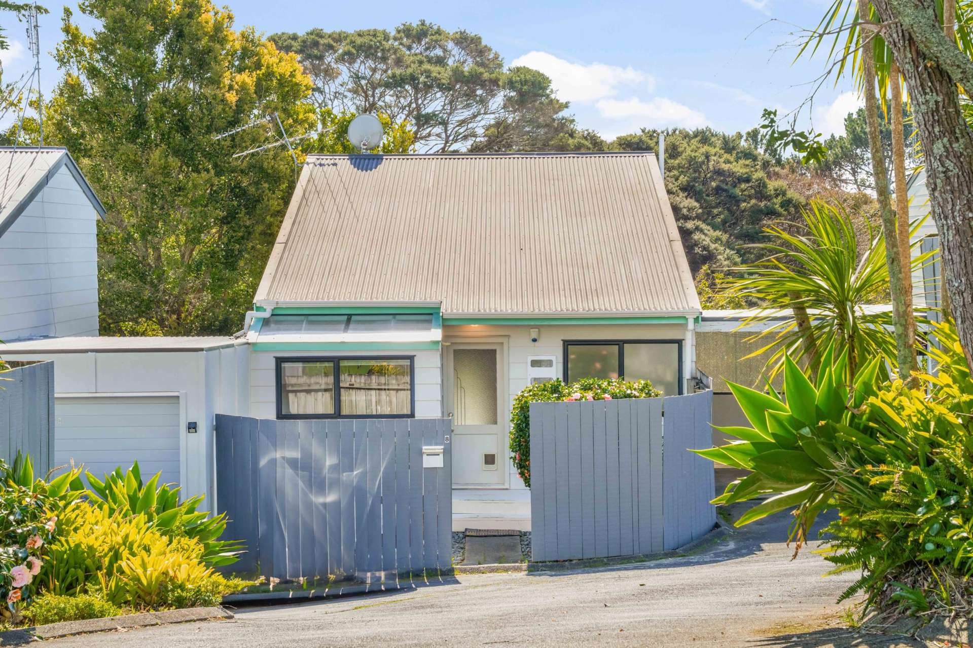 8/24 Beswick Place Birkdale_0