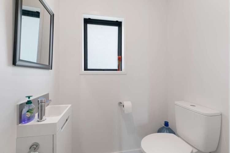 654 West Coast Road Makarau_17