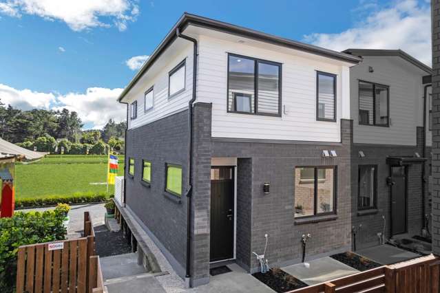 OFFERS PLEASE for New Corner 3 beds near Flat bush