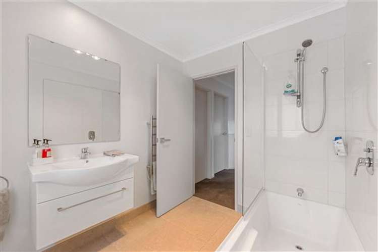 33 Maylee Crescent Gulf Harbour_17