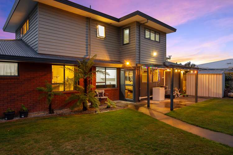 6 Robalan Place Redwoodtown_41