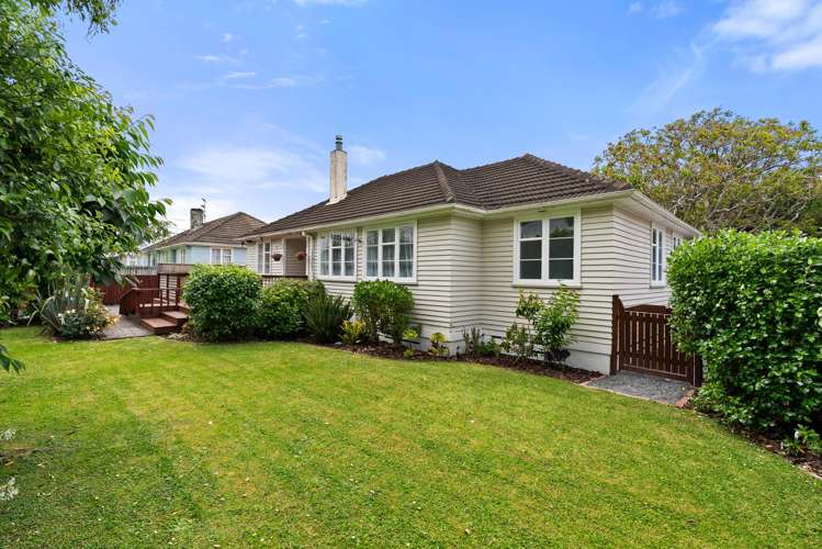 26 Fisk Street Naenae_17