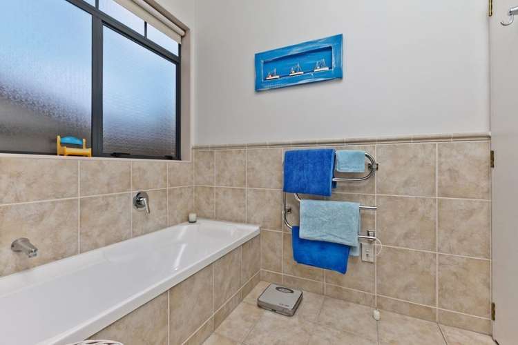 12 Brigham Young Drive Albany_14