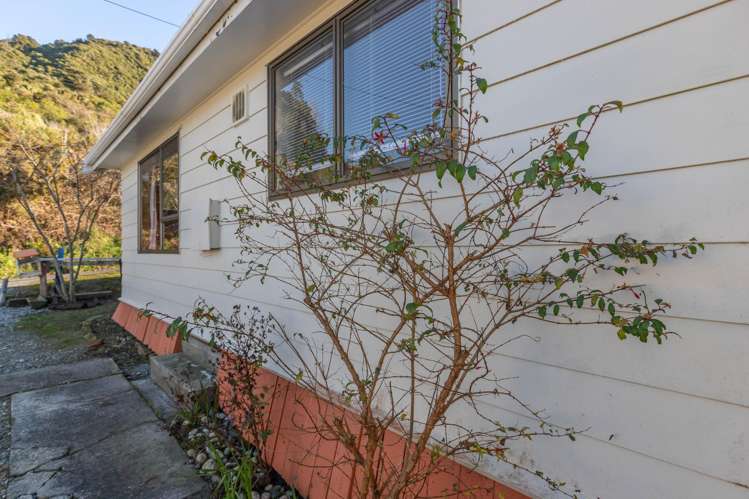 217 Omoto Road Greymouth_19