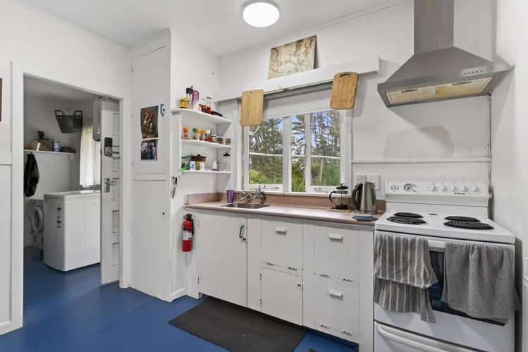 42 Ford Road Paparoa_11