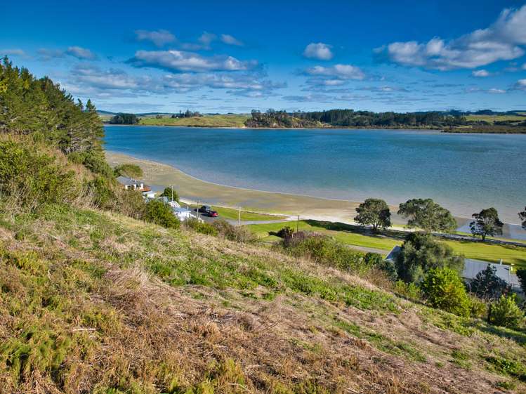 17 Dem Road Paparoa_4