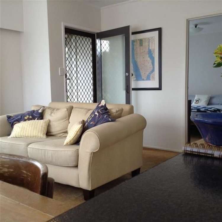 12/16 Queens Parade Devonport_7