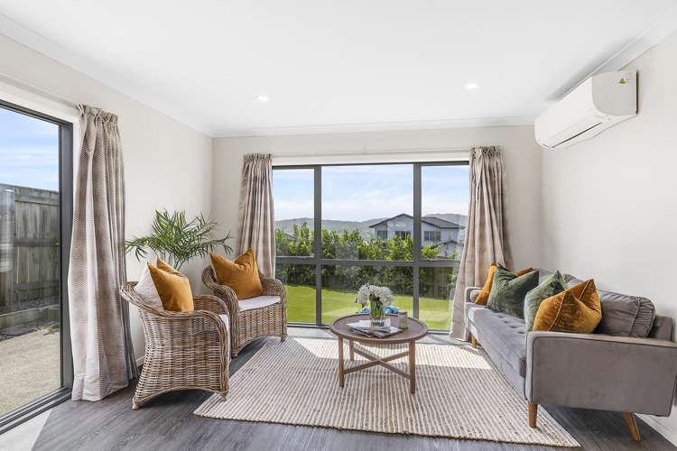 84 Endeavour Drive Whitby_9