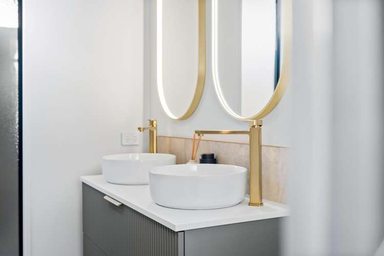 3 Earlsbrook Boulevard Lincoln_19
