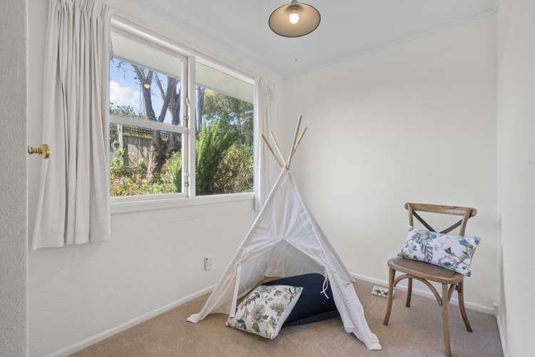 36 Roys Road Plimmerton_12