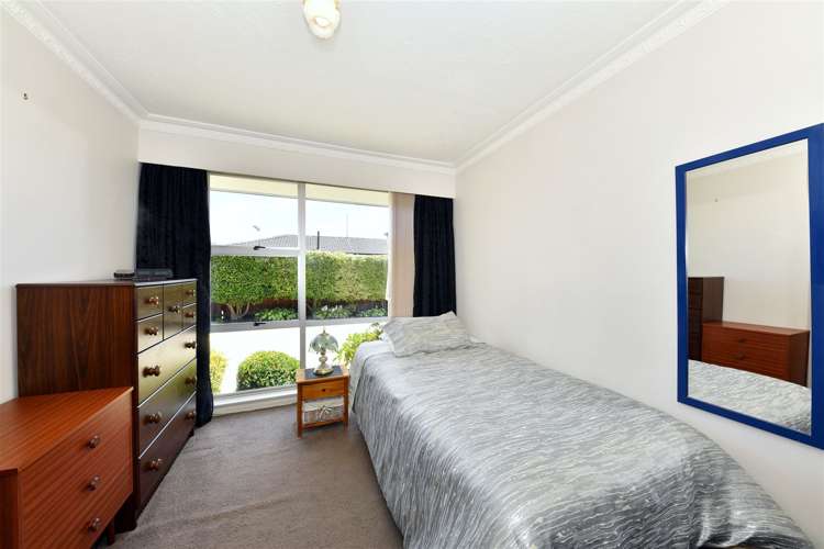 16 Gibson Drive Hornby_11