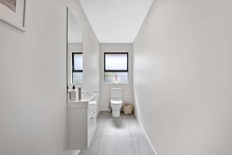 5 Avignon Place Fairhall_38