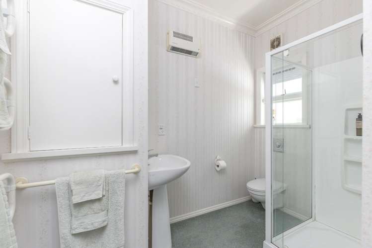 54 Bisley Avenue Moana_9