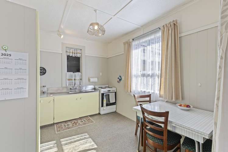 11a Queen Street Waitara_7