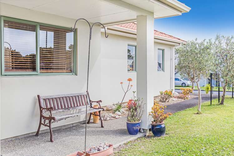 215 Alec Craig Way Gulf Harbour_20