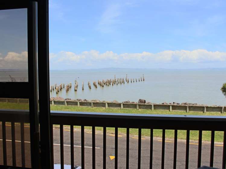 439 Fergusson Drive Thames_18