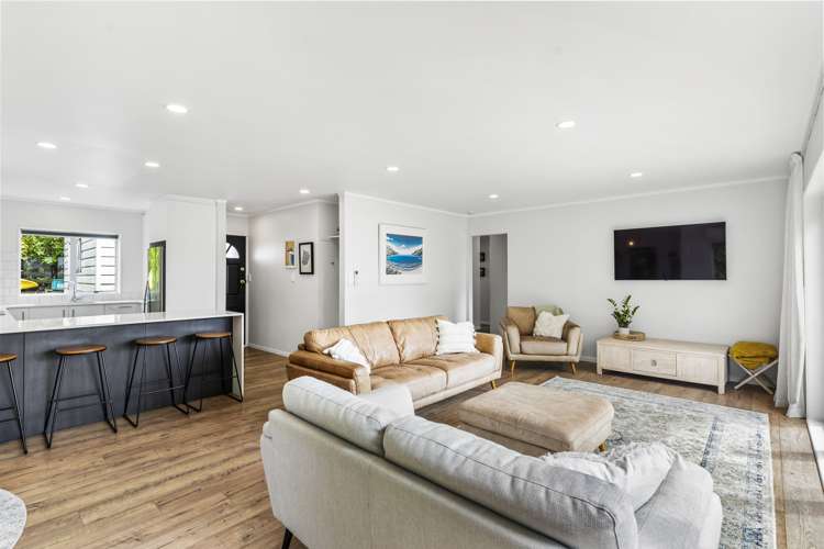 2/65 Arran Road Browns Bay_7