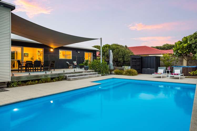 141 Field Way Waikanae Beach_15